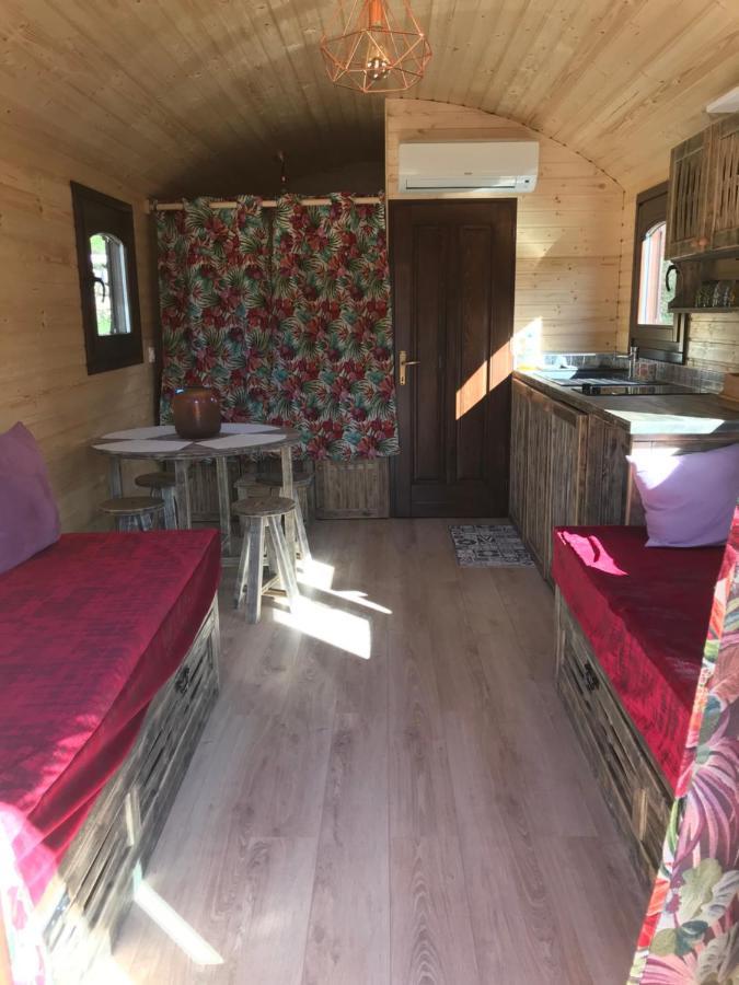 Roulotte de Florette Tourrettes-sur-Loup Eksteriør bilde